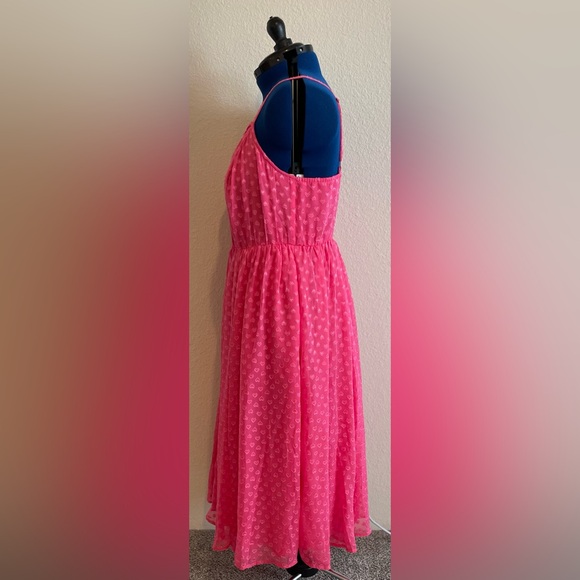 Torrid Chiffon Pink Clip Heart Button Front Midi Party Dress- 1X - Picture 3 of 7